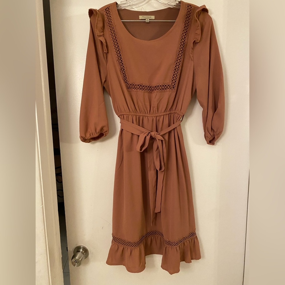 Women’s mauve knee length dress with sleeves. Size Small
